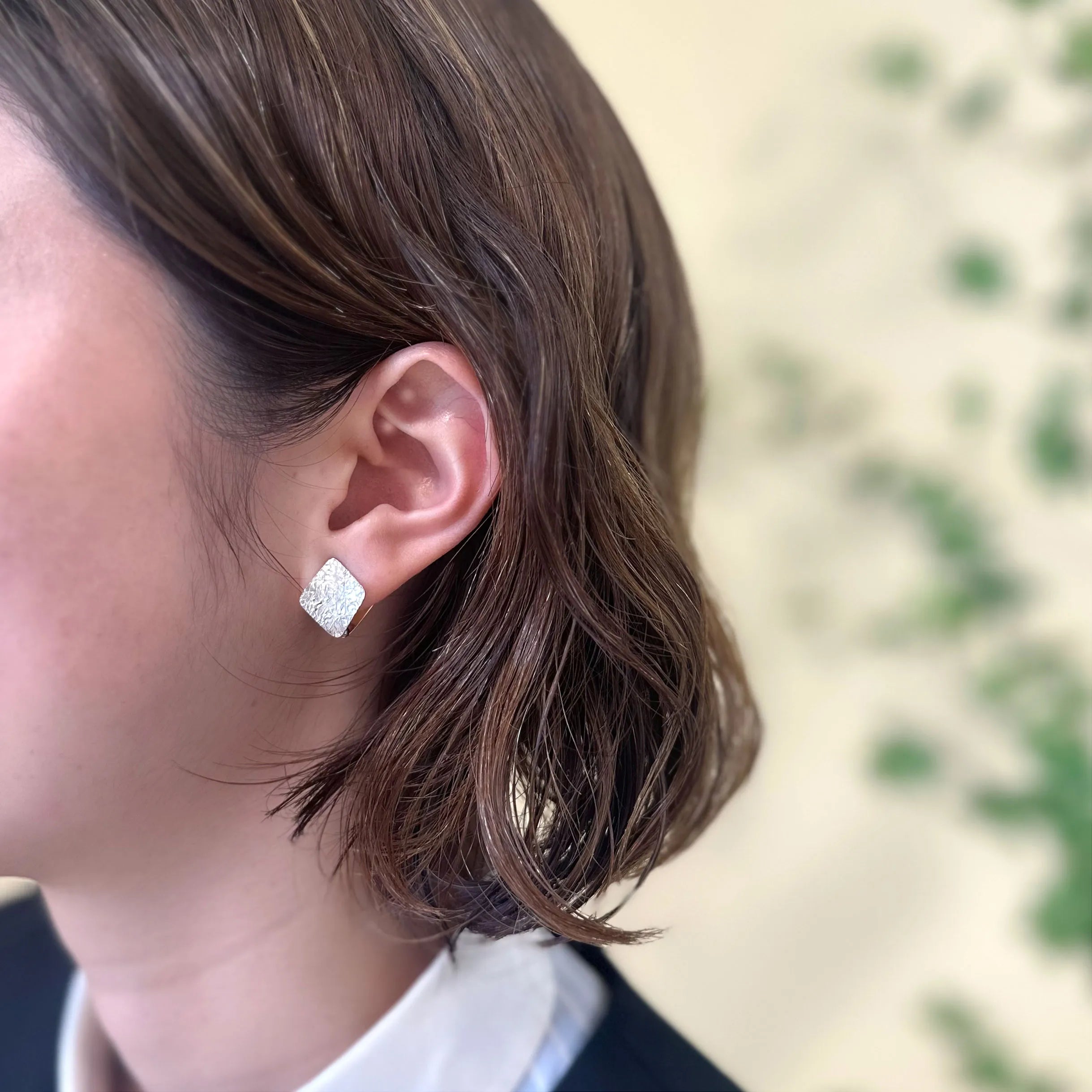 K18/プラチナイヤリング(ピアリング/リバーシブル/テクスチャー/ひし形モチーフ)《WESY4264》