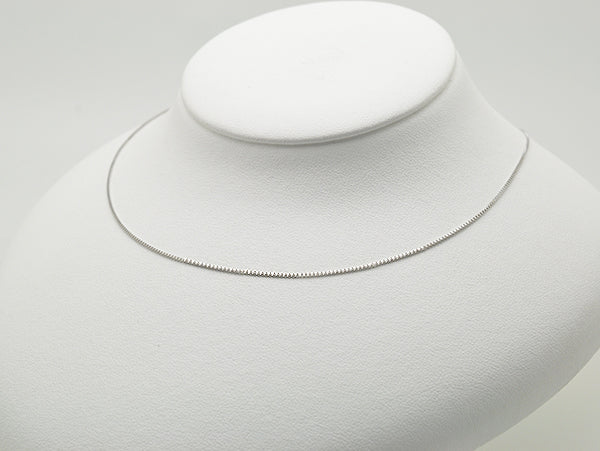 K18チェーン(ホワイトゴールド/ベネチアン/幅0.8mm/45cm/フリーアジャスター)《WNKY3640》