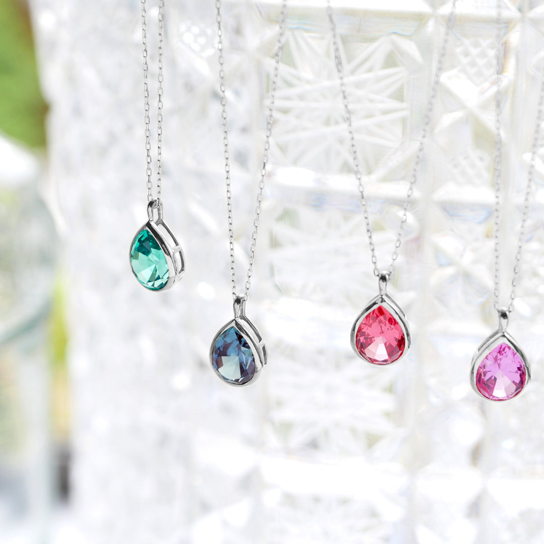 アレキサンドライト プラチナネックレス(クレサンベール/1カラットUP/ペアシェイプ/フクリン/6月誕生石)《WPDA3595》