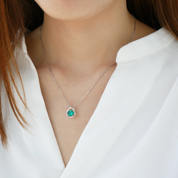 エメラルド プラチナネックレス(クレサンベール/ダンシングストーン/雫モチーフ/5月誕生石)《WPDE2714》