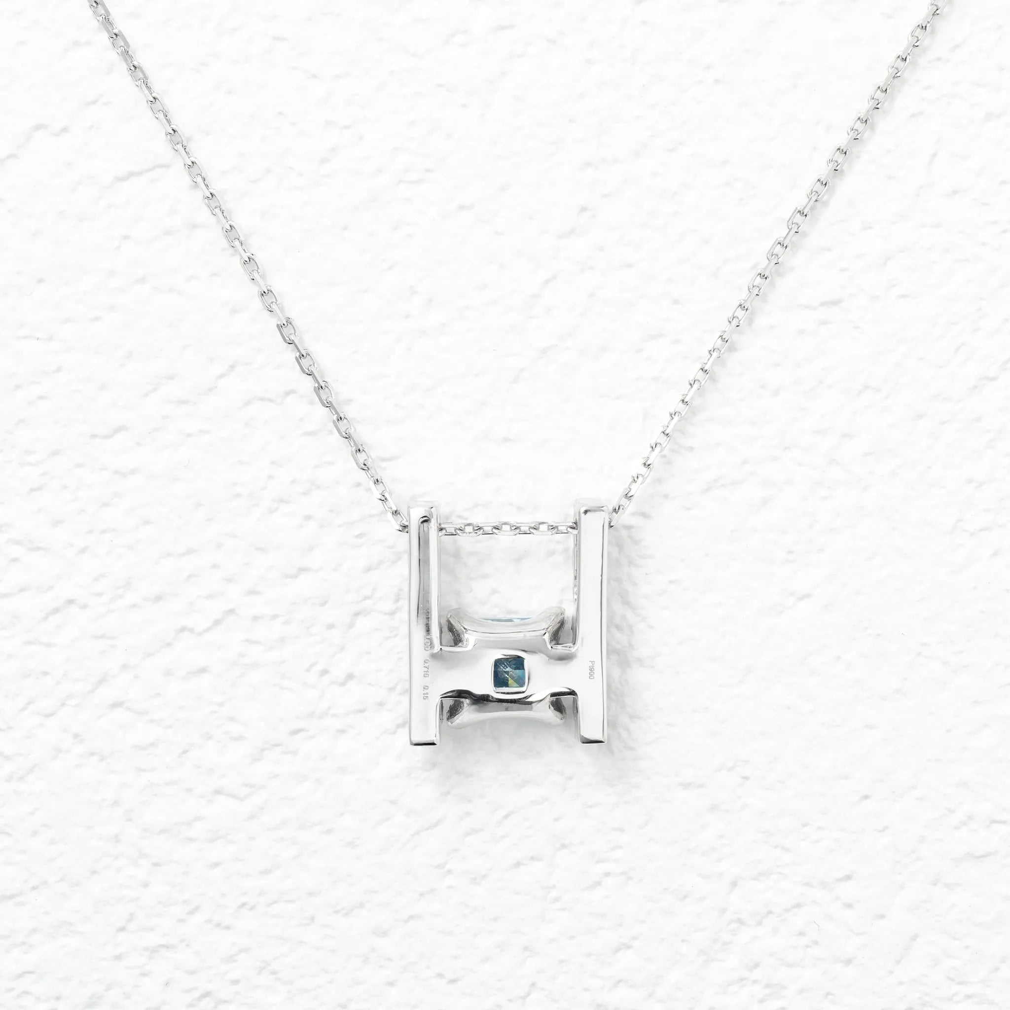 ブルーダイヤモンド/ダイヤモンド プラチナネックレス(ラボグロウン/プリンセスカット/Solrelier/4月誕生石)《WPDG7022》