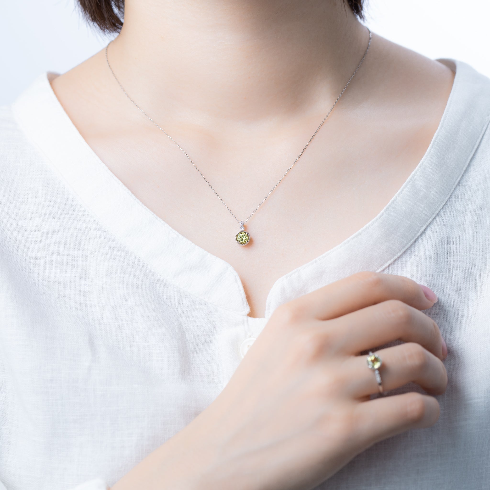 マリガーネット プラチナネックレス(ミル打ち/1月誕生石)《WPDN4192》