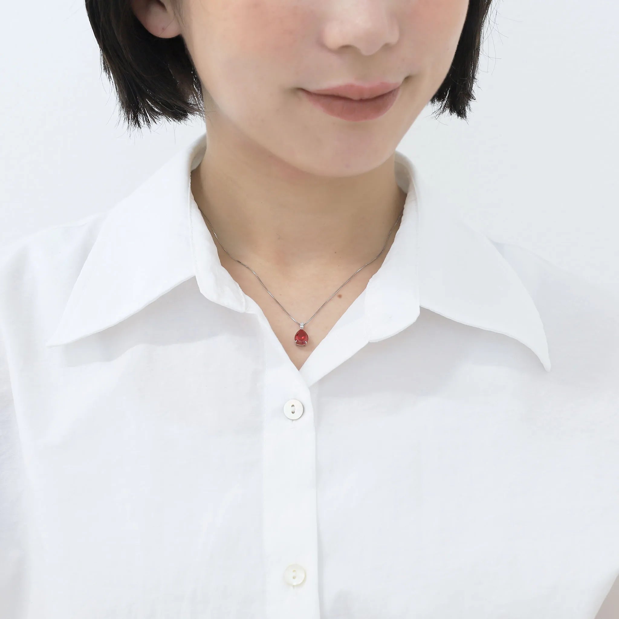 ルビー/ダイヤモンド プラチナネックレス(クレサンベール/ペアシェイプ/7月誕生石)《WPDR3093》