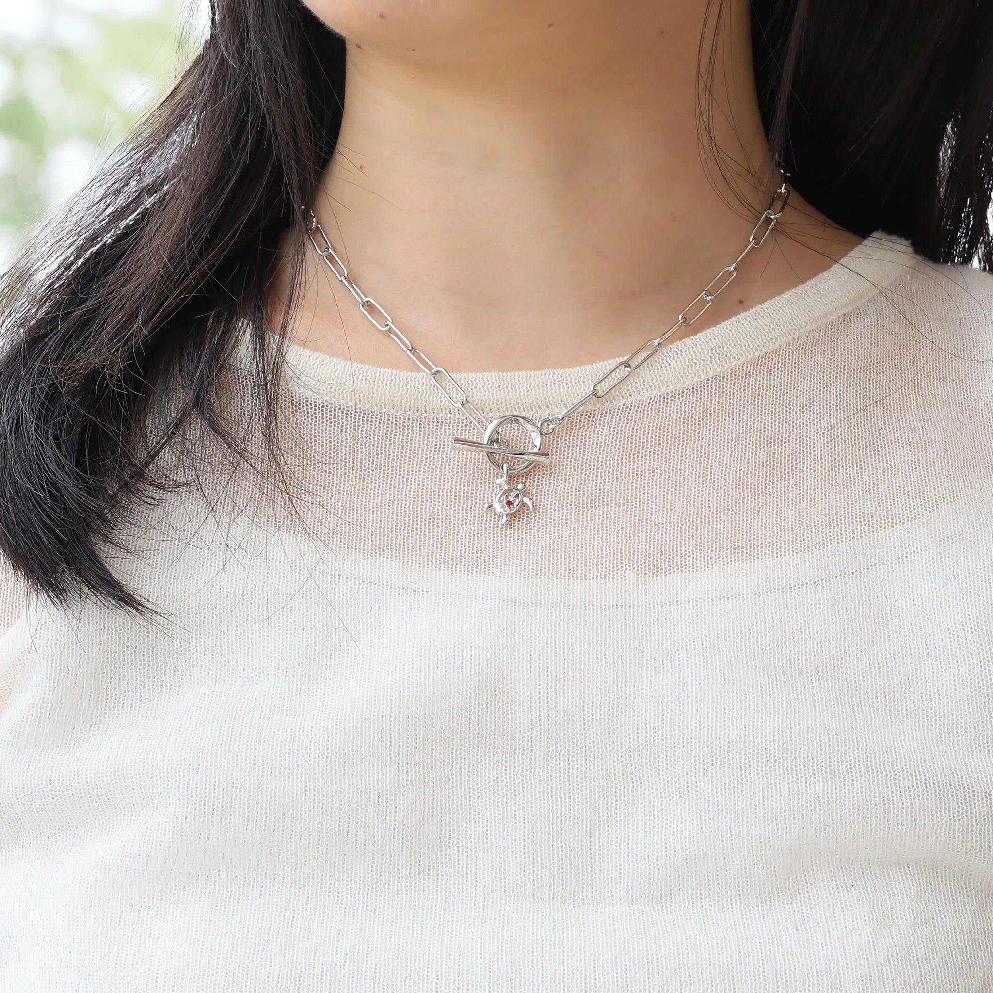 ルビー SVネックレス(クレサンベール/モンプレジール/ホヌモチーフ)《WPDR4290》