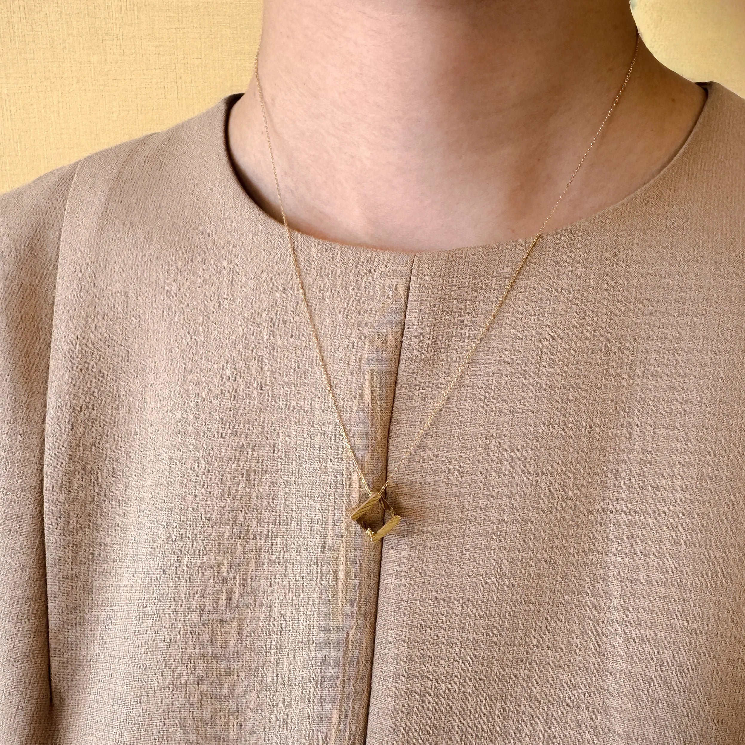 K18ネックレス(コネクトシリーズ/キューブボックス)《WPDY4283》