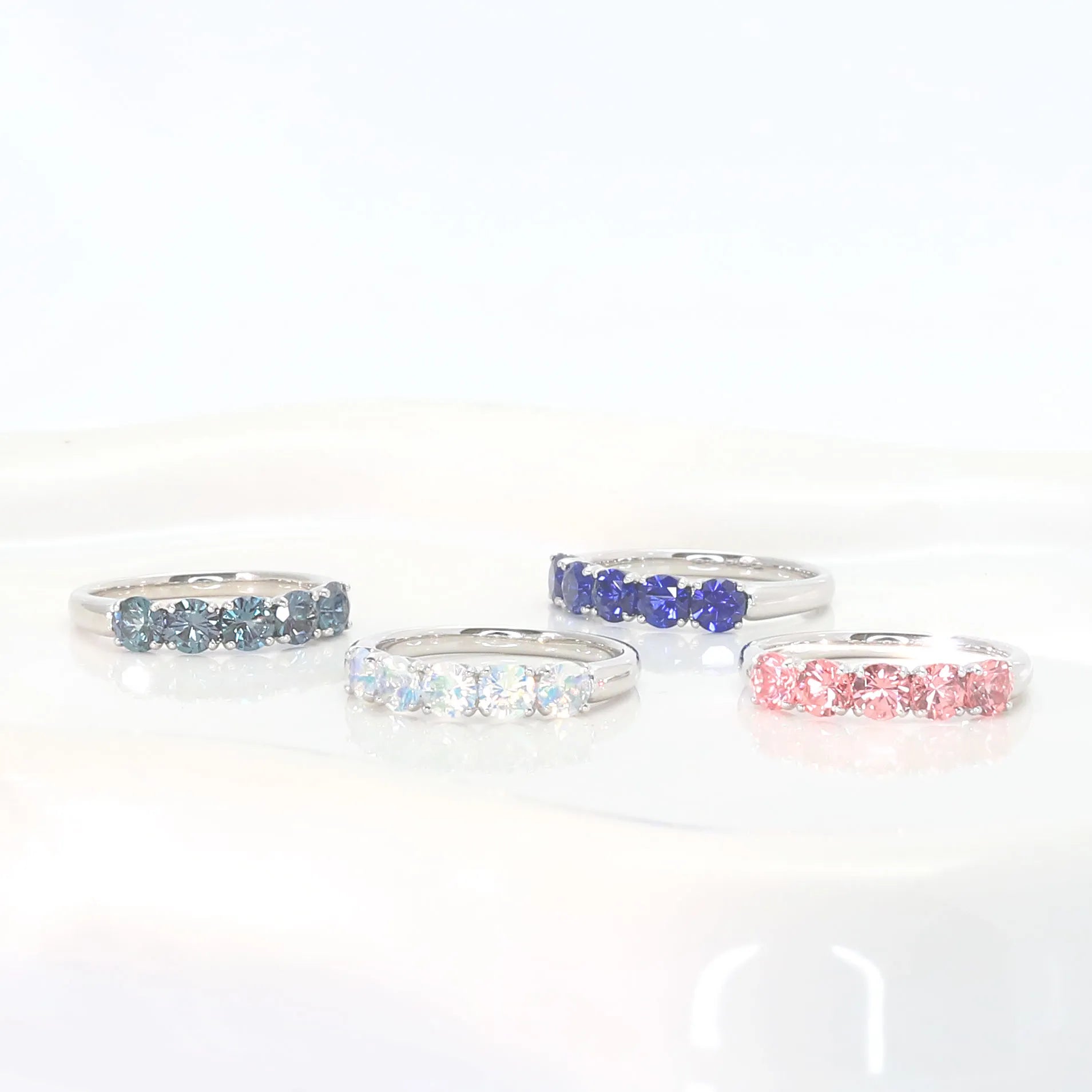 アレキサンドライト プラチナリング(クレサンベール/ハーフエタニティ/計1カラット/6月誕生石)《WRGA3104》