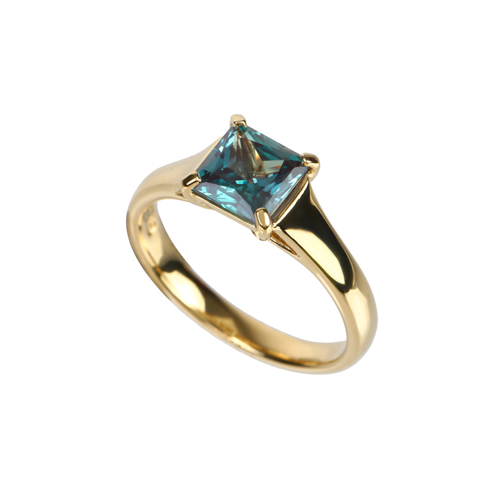 アレキサンドライトK18リング(クレサンベール/6月誕生石)《WRGA4110》