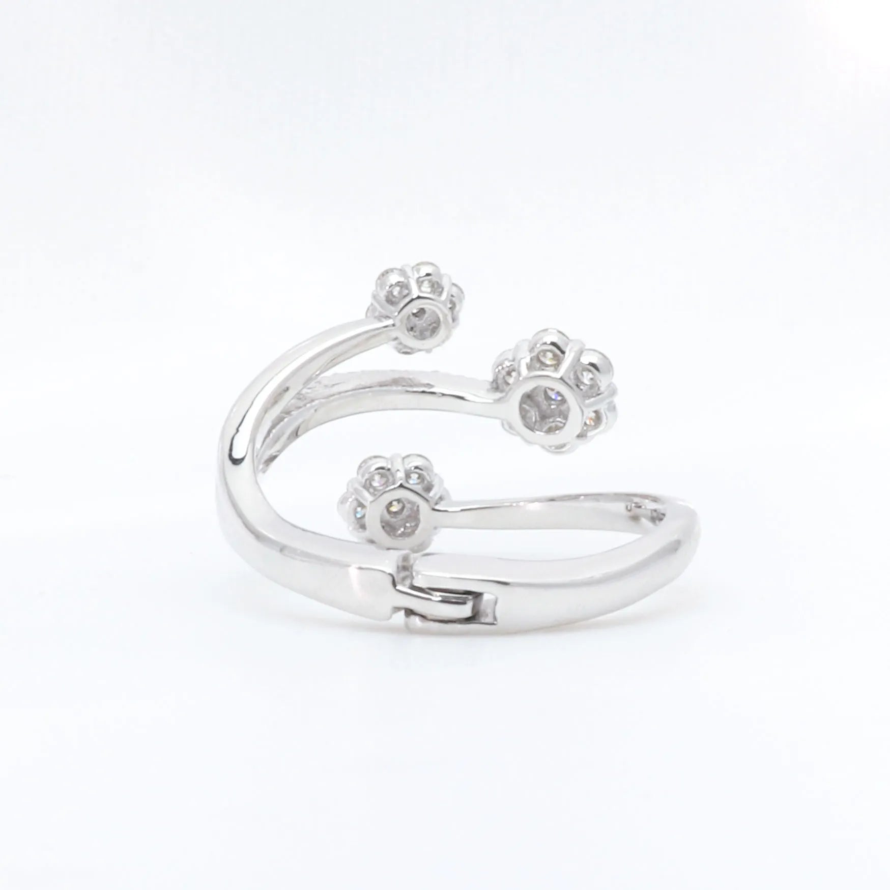 ダイヤモンド プラチナリング(計0.5カラット/フラワーモチーフ/フリーサイズ/4月誕生石)《WRGD3120》