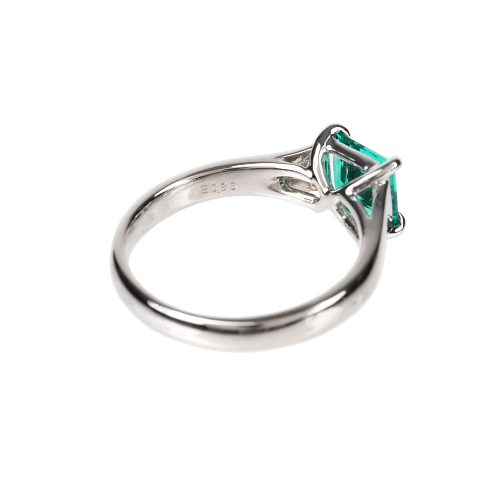 エメラルドプラチナリング(クレサンベール/5月誕生石)《WRGE4109》