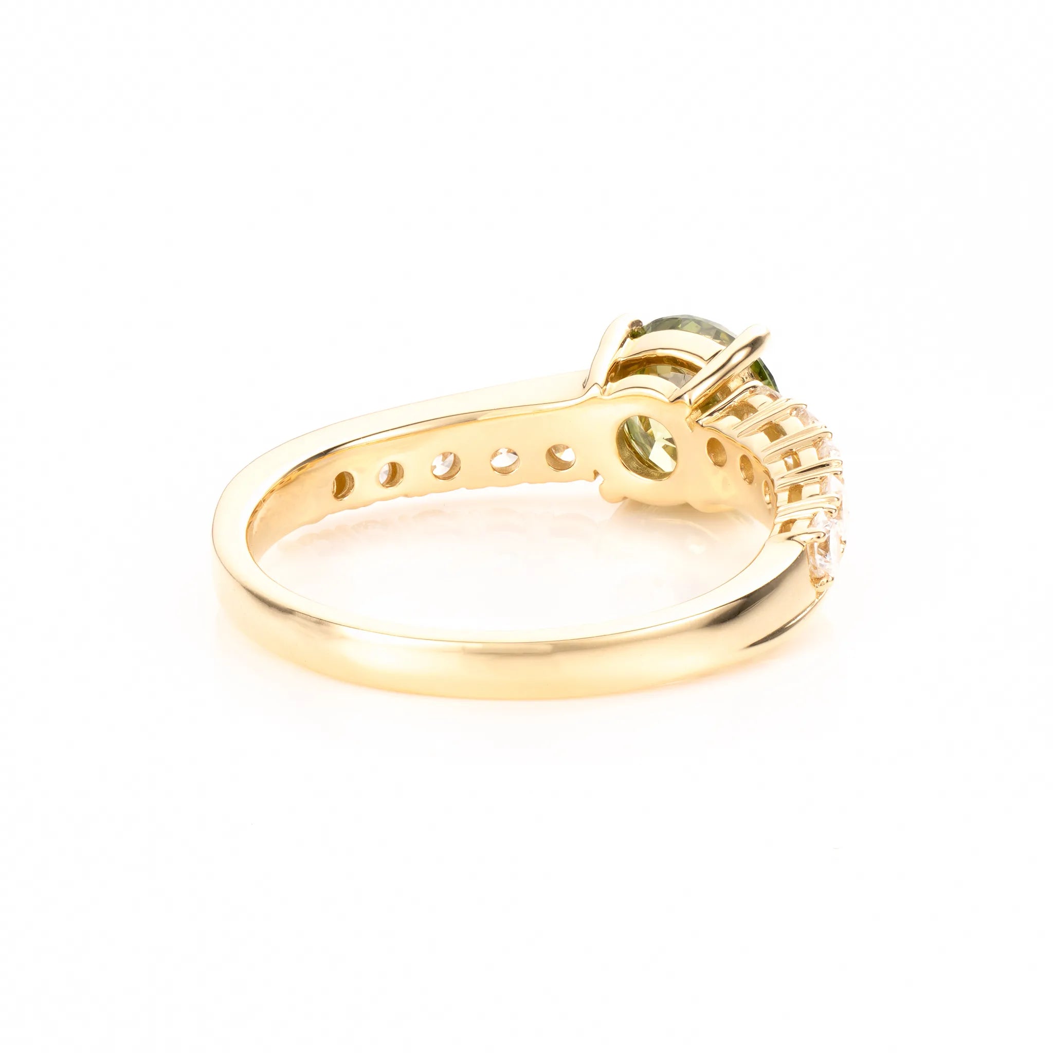 グリーンダイヤモンド K18リング(ラボグロウン/ウェーブ/1.04ct/鑑別書付)《WRGG0029》