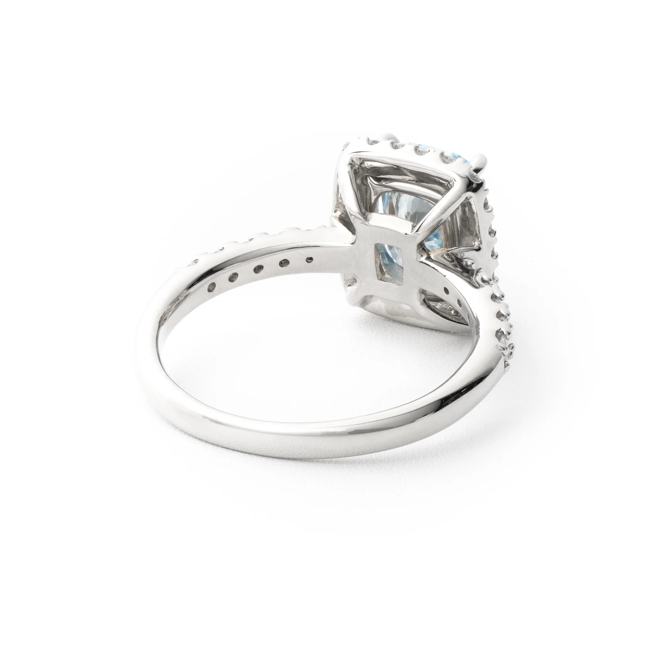 ブルーダイヤモンド プラチナリング(ラボグロウン/クッションカット/ヘイロー/2.08ct/鑑別書付)《WRGG0032》