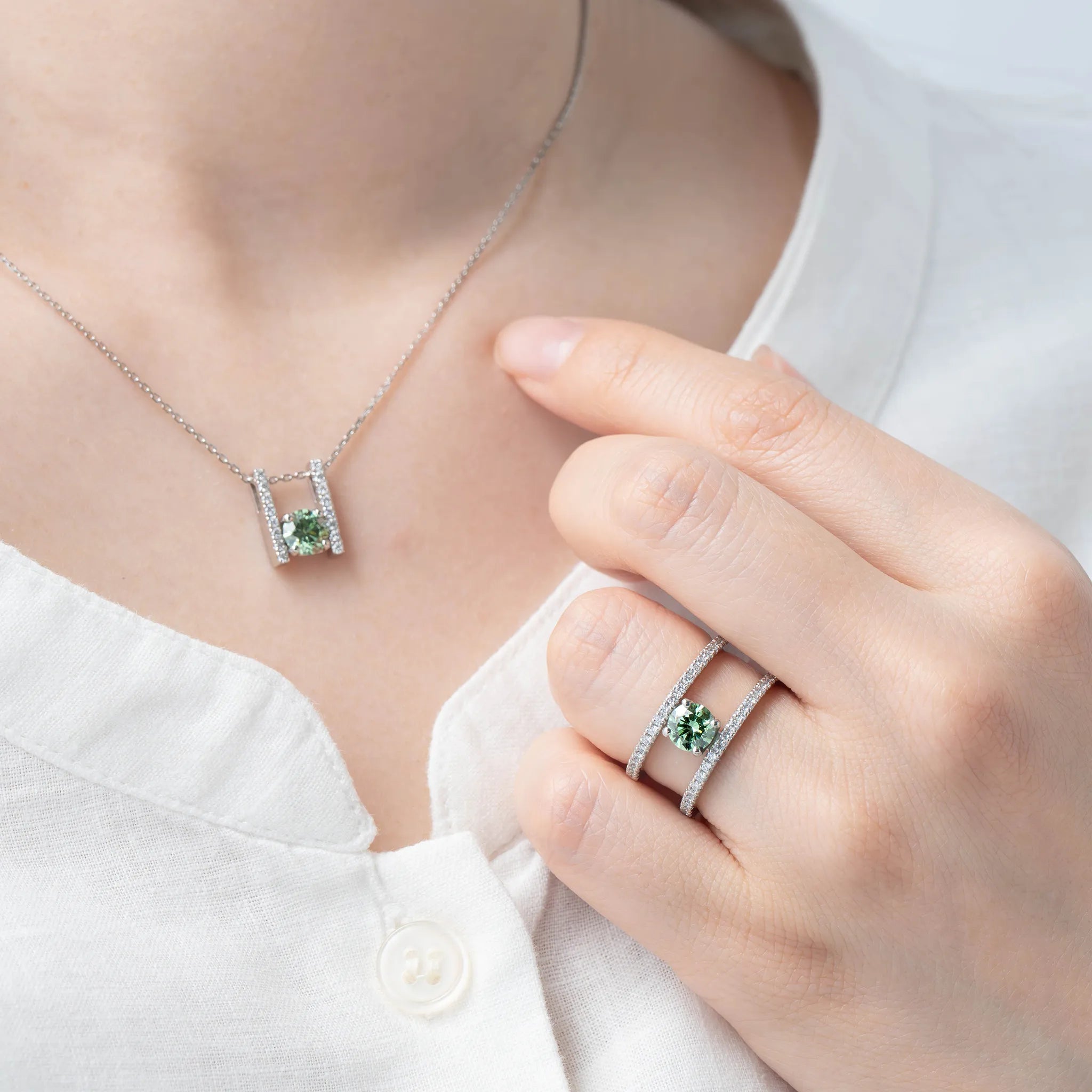 グリーンダイヤモンド/ダイヤモンド プラチナリング(ラボグロウン/ラウンド/Solrelier/4月誕生石)《WRGG7021》