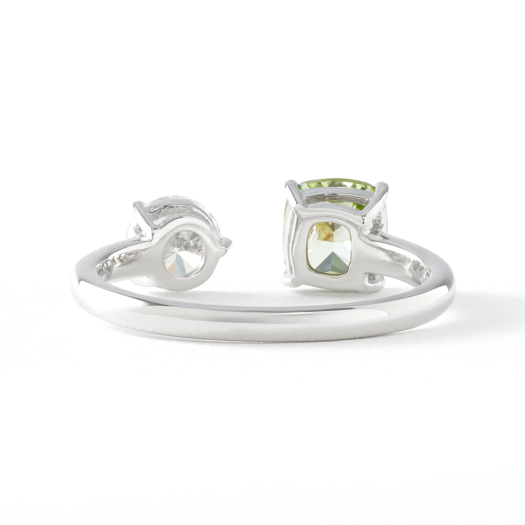 グリーンダイヤモンド/ダイヤモンド プラチナリング(ラボグロウン/クッション/Polaire/4月誕生石)《WRGG7029》