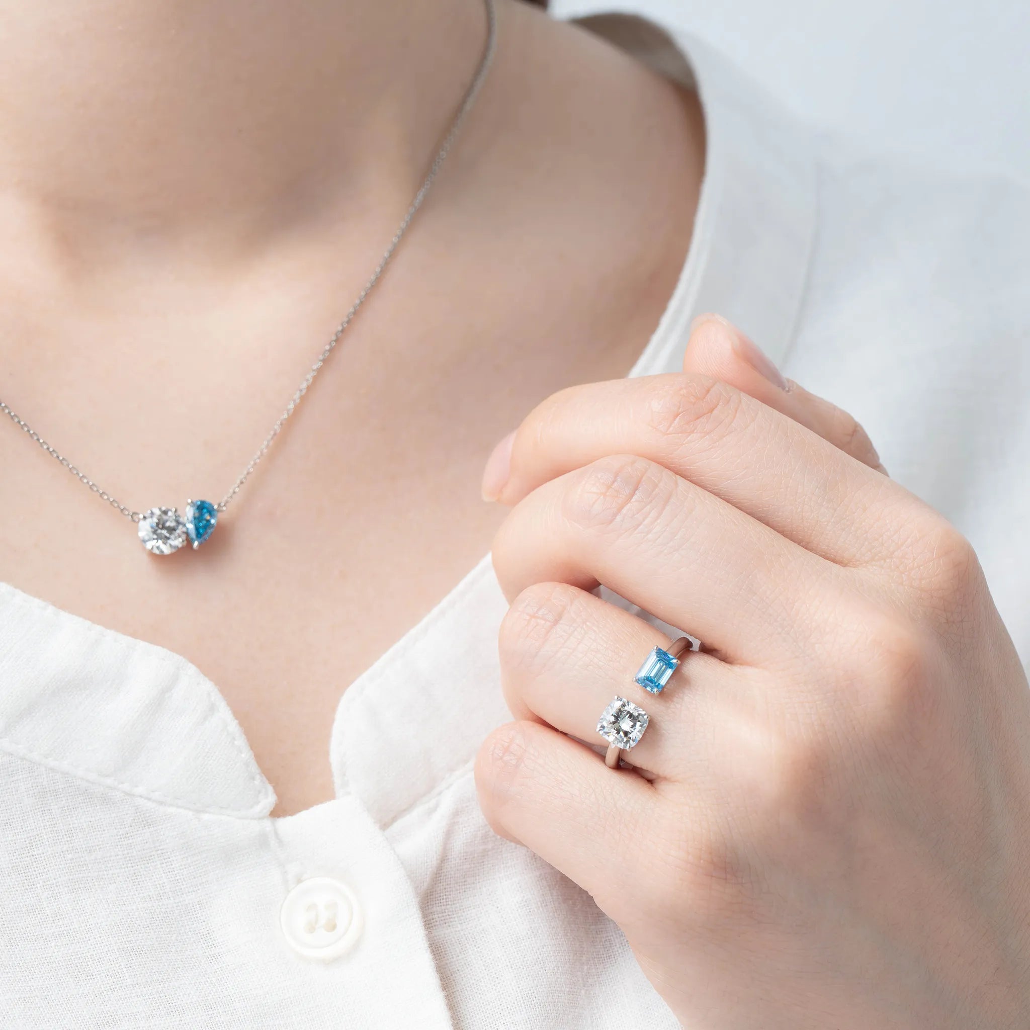 ブルーダイヤモンド/ダイヤモンド プラチナリング(ラボグロウン/エメラルドカット/クッション/Polaire/4月誕生石)《WRGG7030》