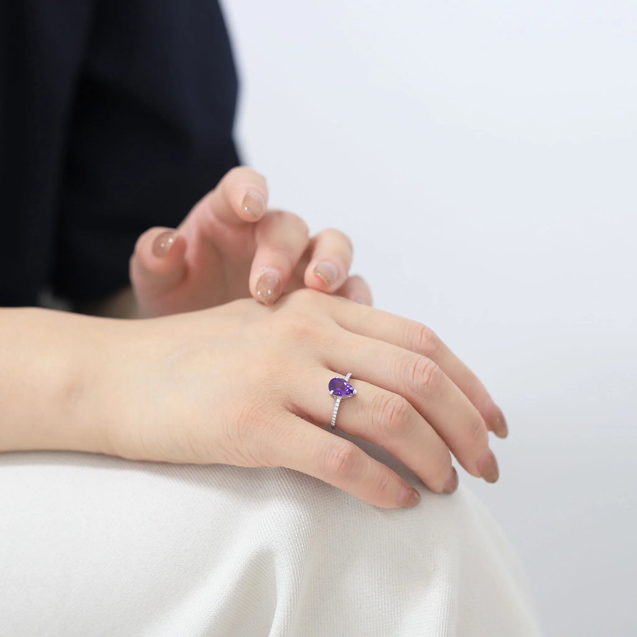 アメシスト/ダイヤモンド プラチナリング(ペアシェイプ/2月誕生石)《WRGN3071》