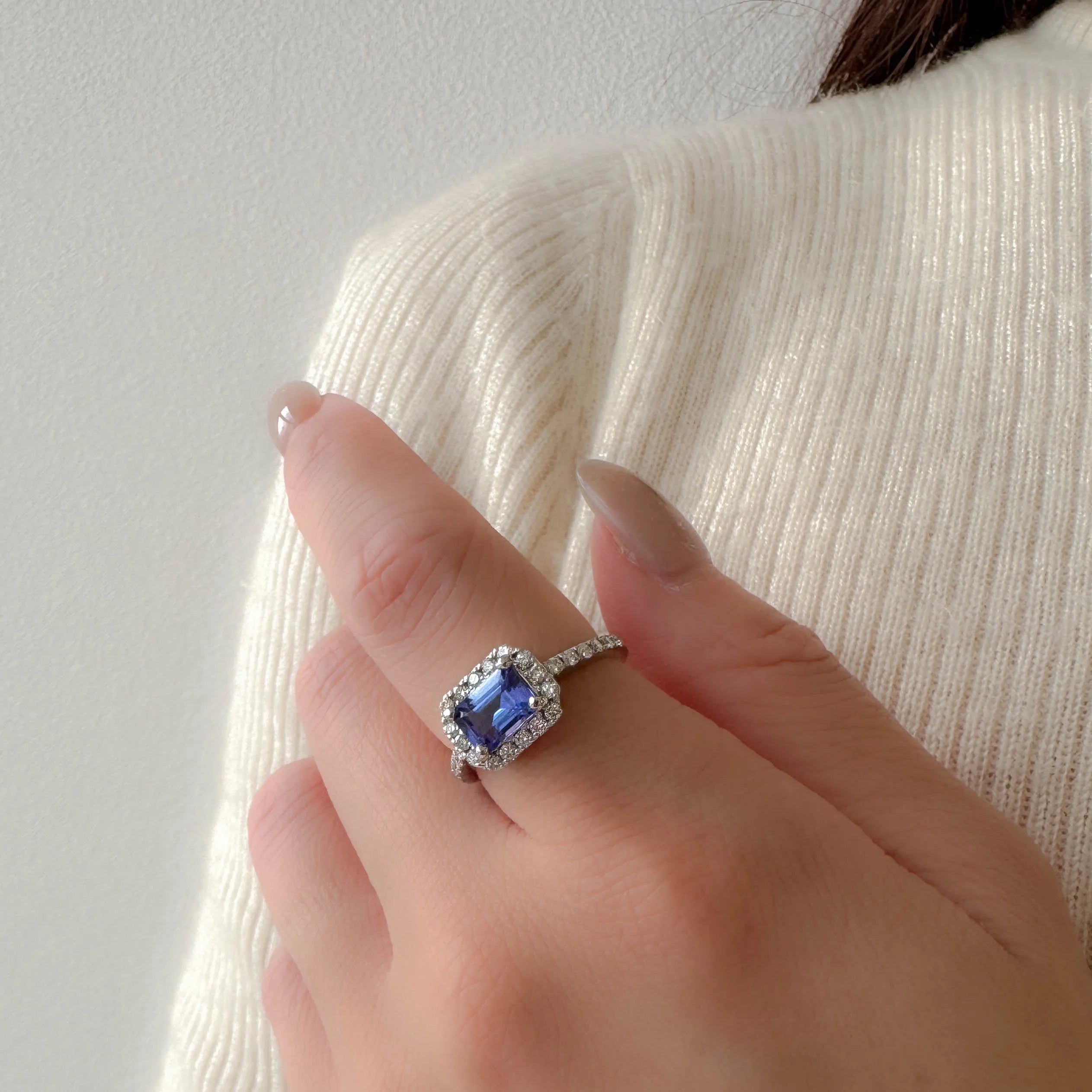 タンザナイト/ダイヤ PTリング(取り巻き/エメラルドカット/12月誕生石)《WRGN4228》