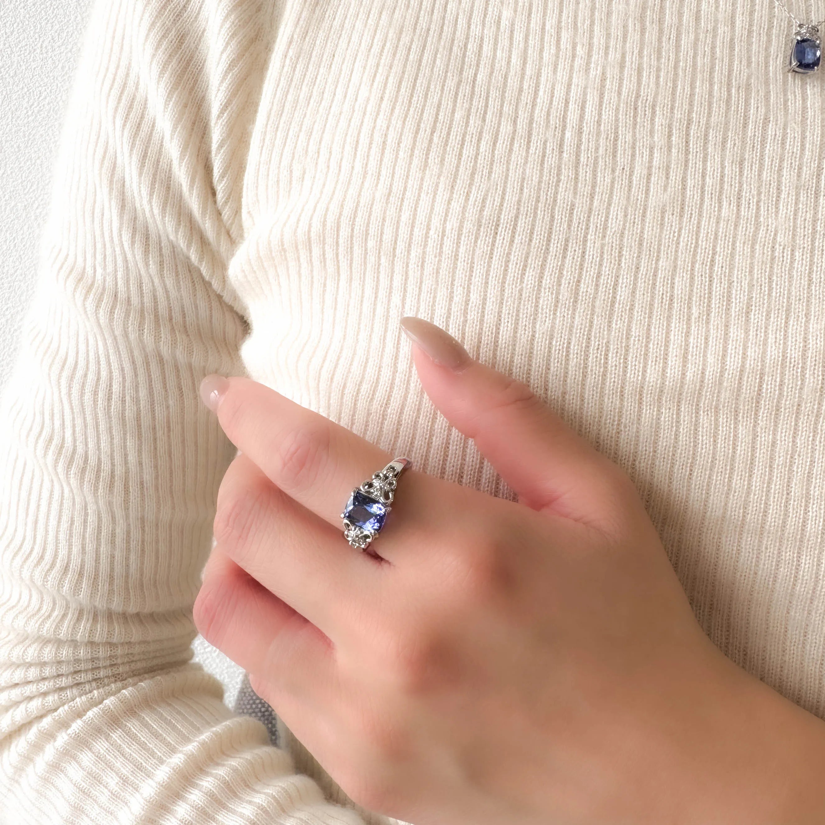 タンザナイト/ダイヤ PTリング(オーバルクッションカット/12月誕生石)《WRGN4229》