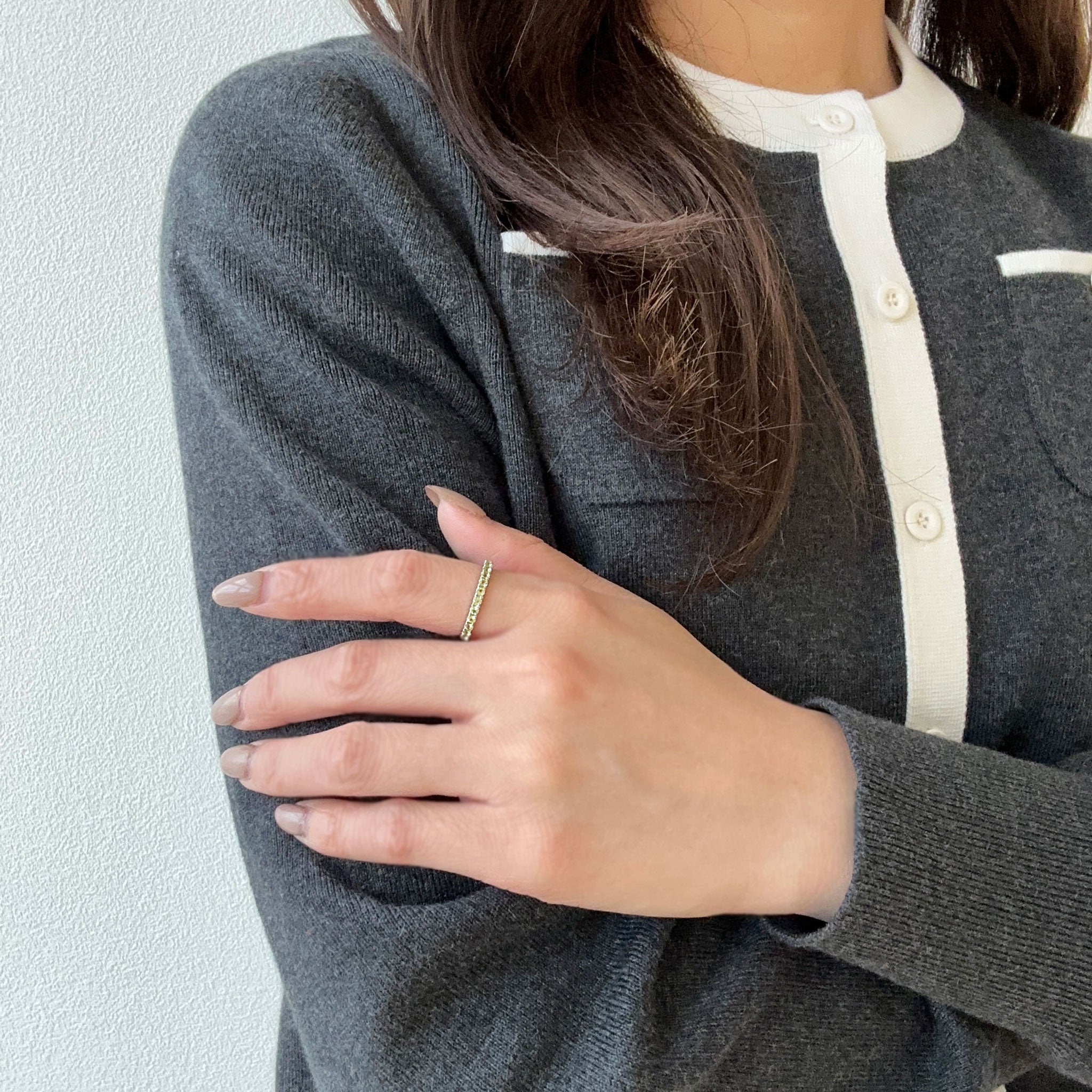 ペリドット プラチナリング(細ハーフエタニティ/15石/8月誕生石)《WRGN4237》