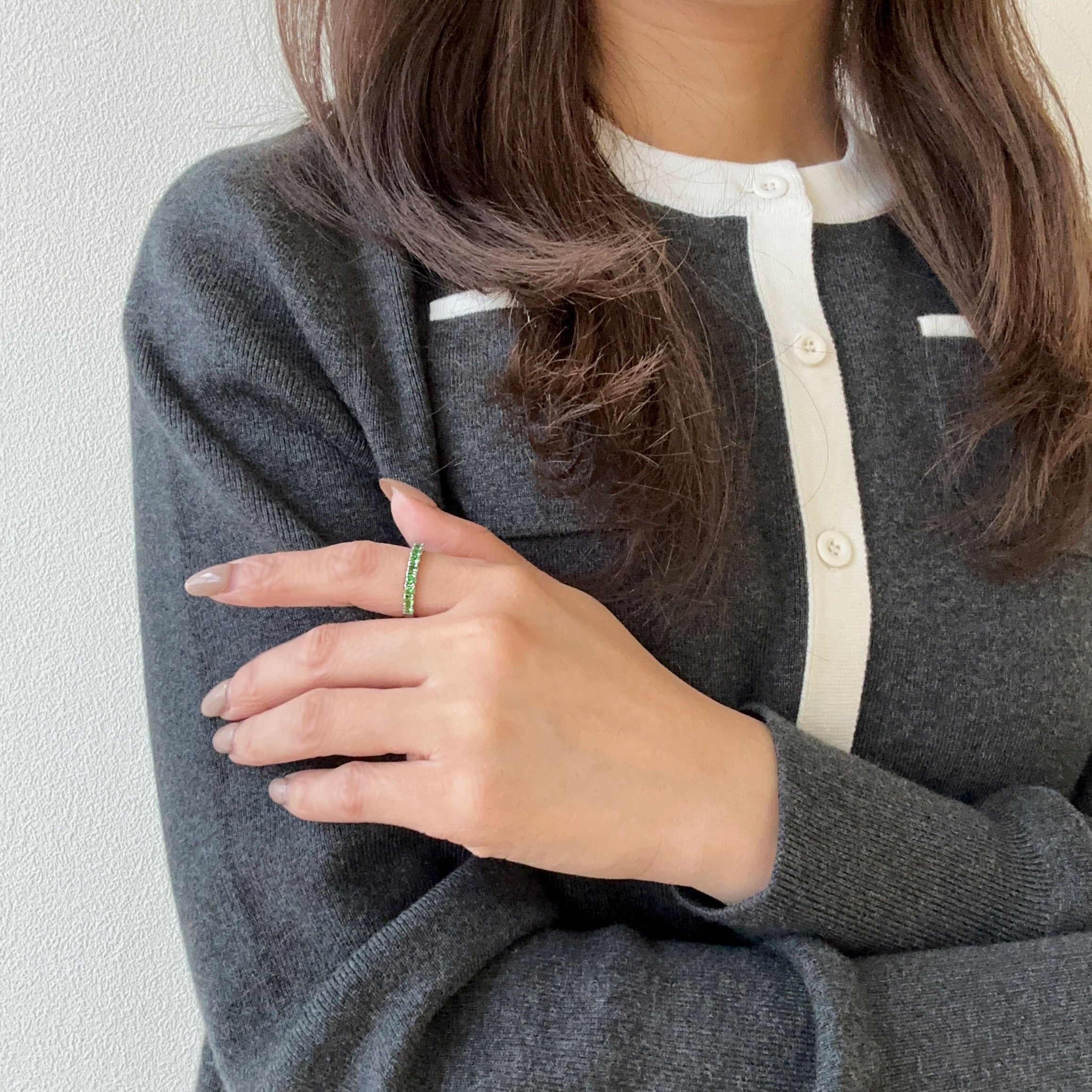 グリーンガーネット プラチナリング(ハーフエタニティ/11石/1月誕生石)《WRGN4240》