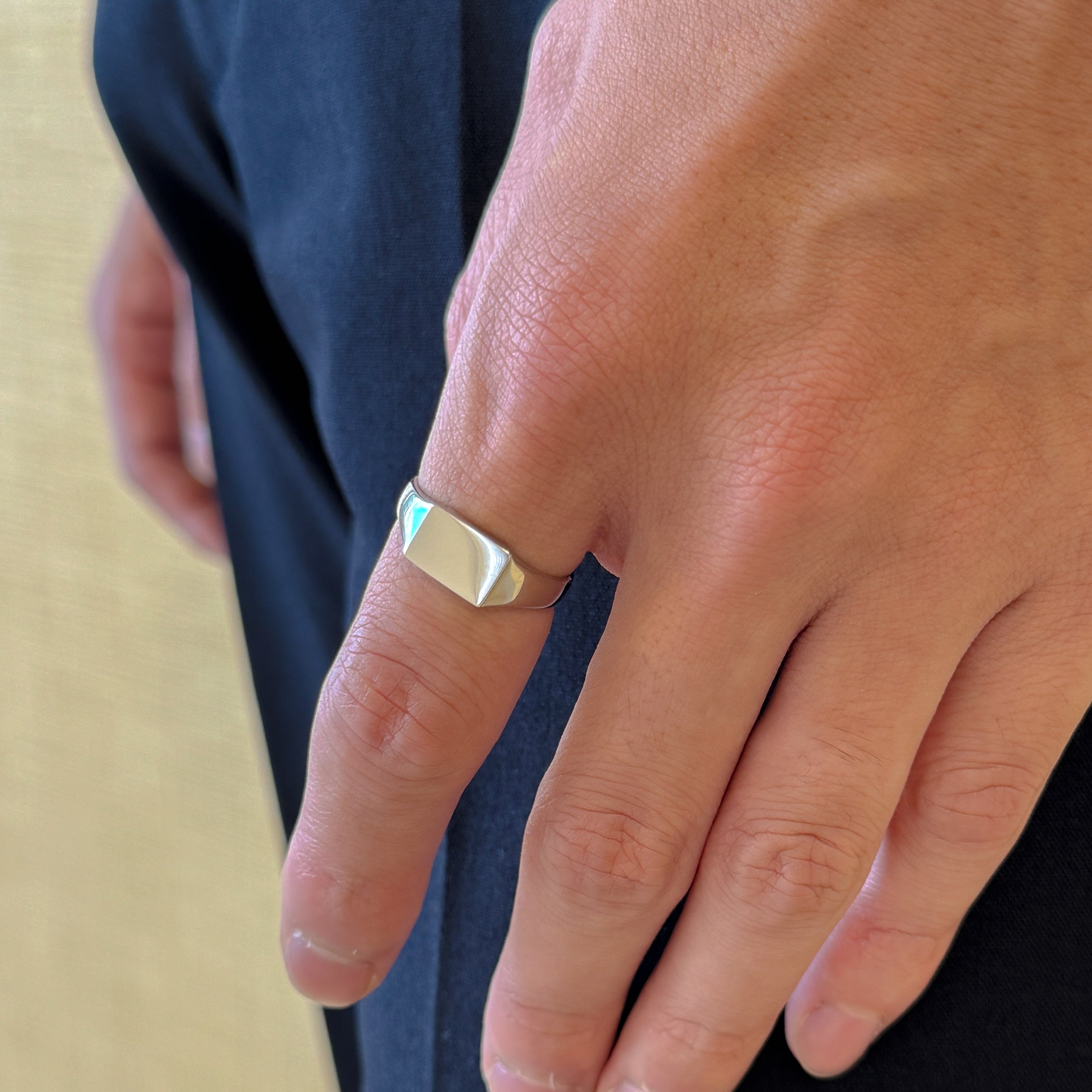 プラチナリング(7~14号ユニセックス/シグネット/スクエア)