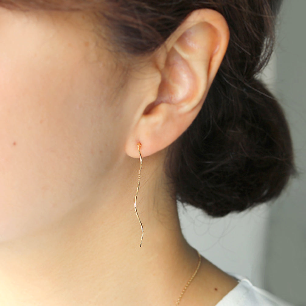 K18ピアス《ZH10115-YG》