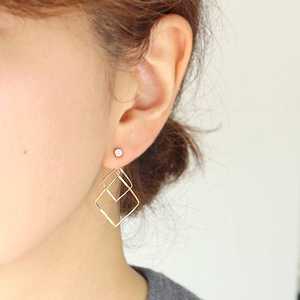 K18ピアスキャッチ《ZH10119-YG》