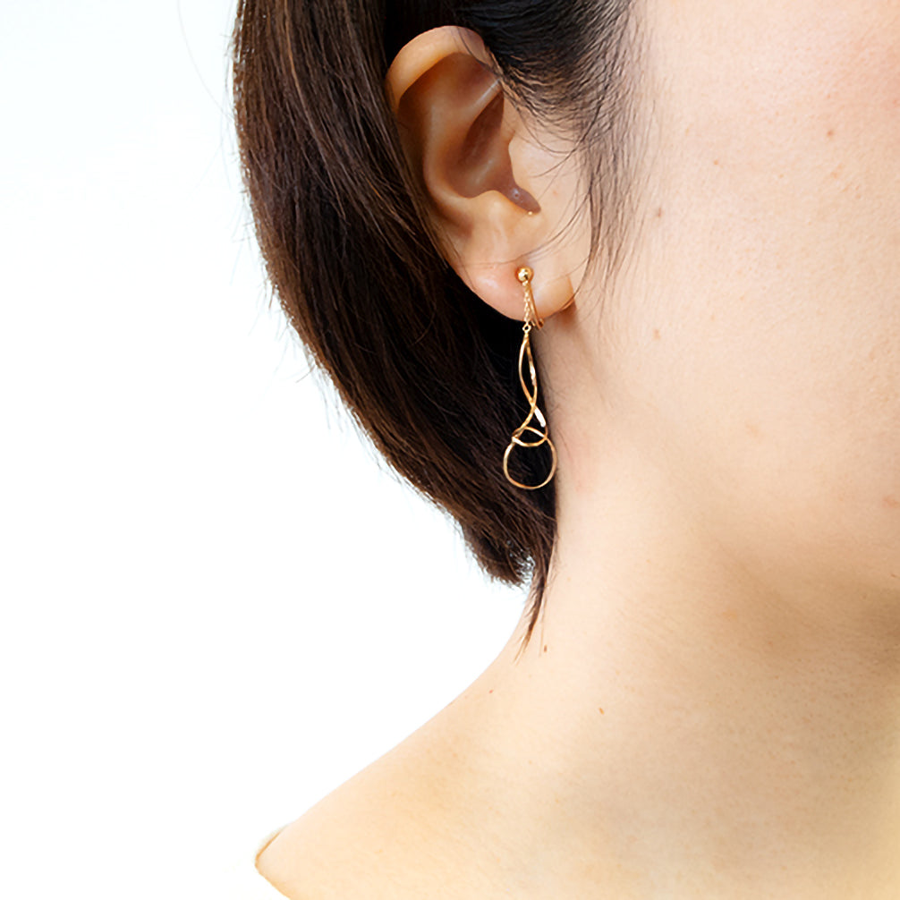 K18イヤリング《ZH10128-YG》