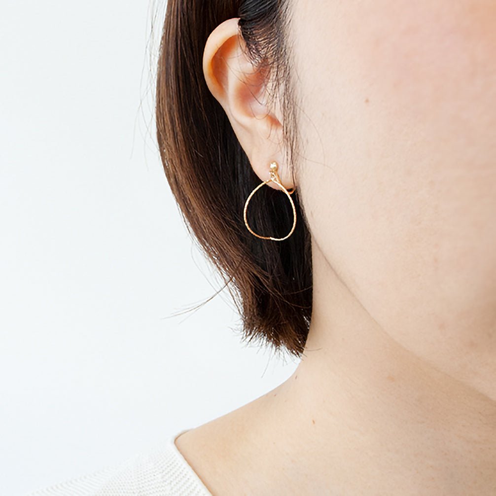 K18イヤリング《ZH10137-YG》