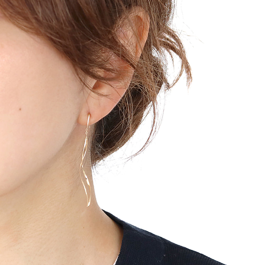 K18ピアス《ZH10139-YG》