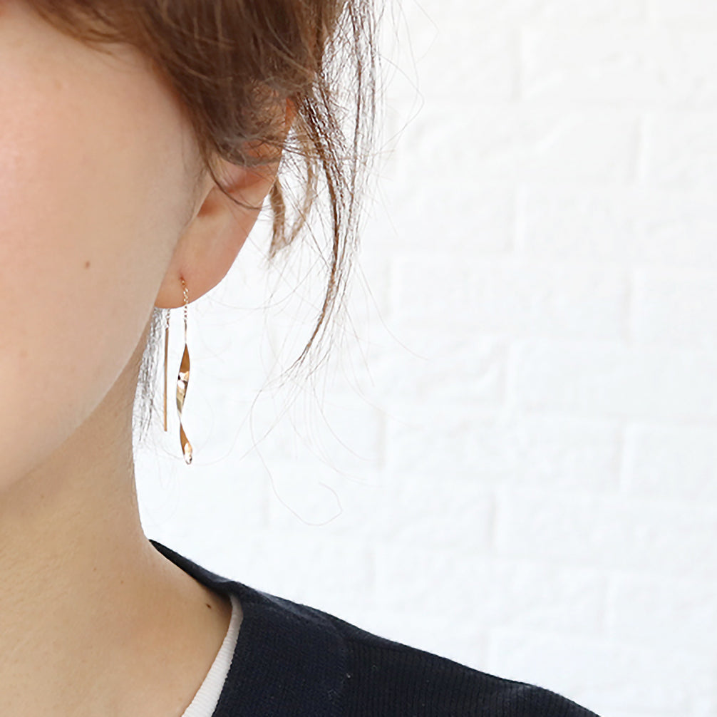 K18ピアス《ZH10149-YG》