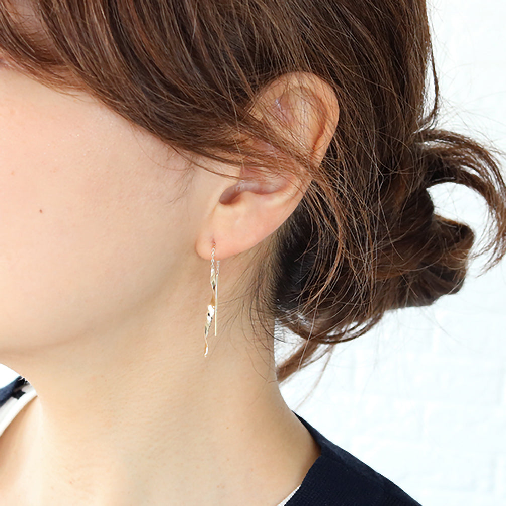 K18ピアス《ZH10149-YG》