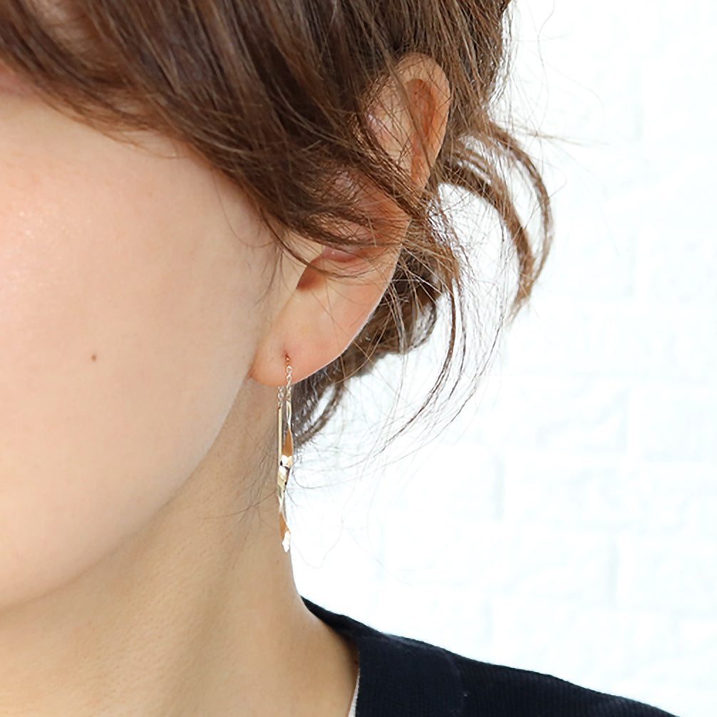 K18ピアス《ZH10149-YG》