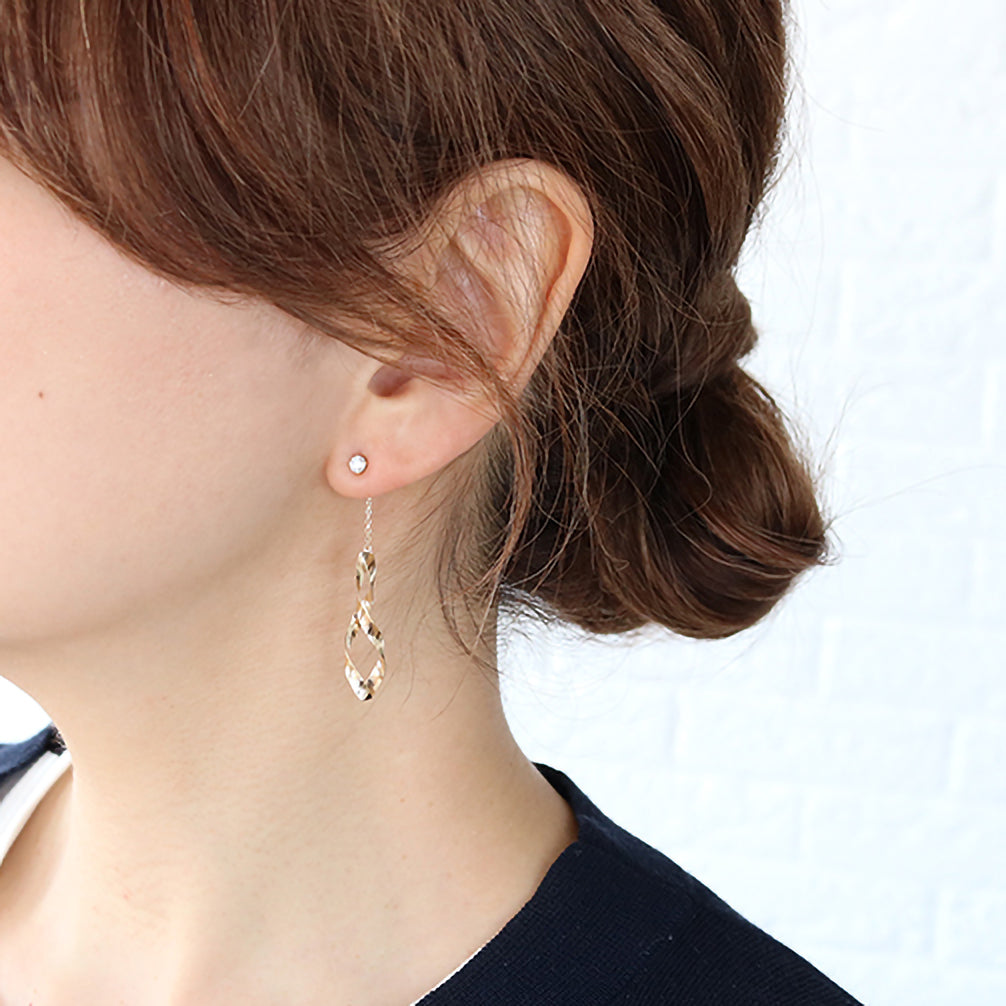 K18ピアスキャッチ《ZH10150-YG》