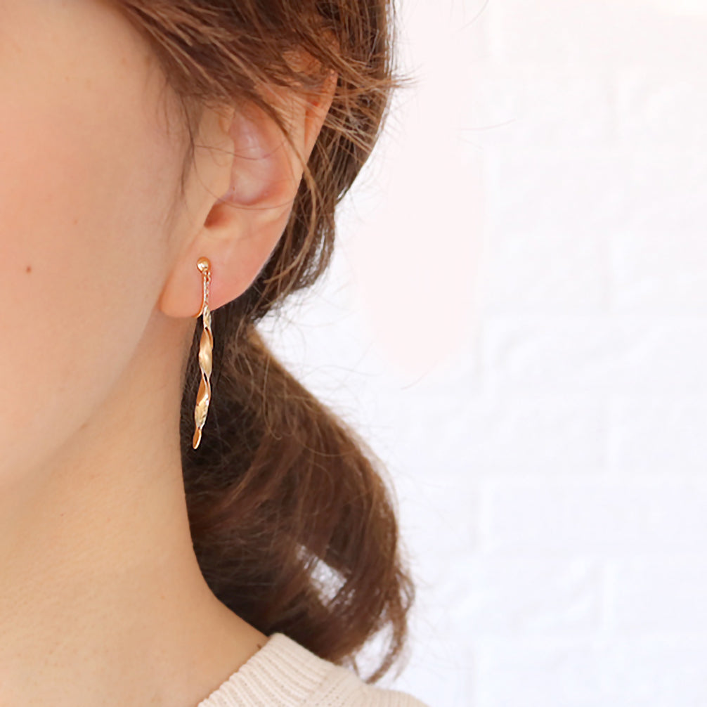 K18イヤリング《ZH10152-YG》