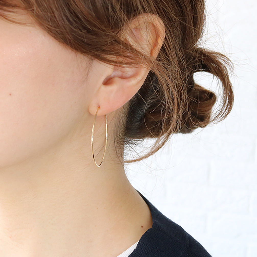 K18ピアス(フープ)《ZH10160-YG》