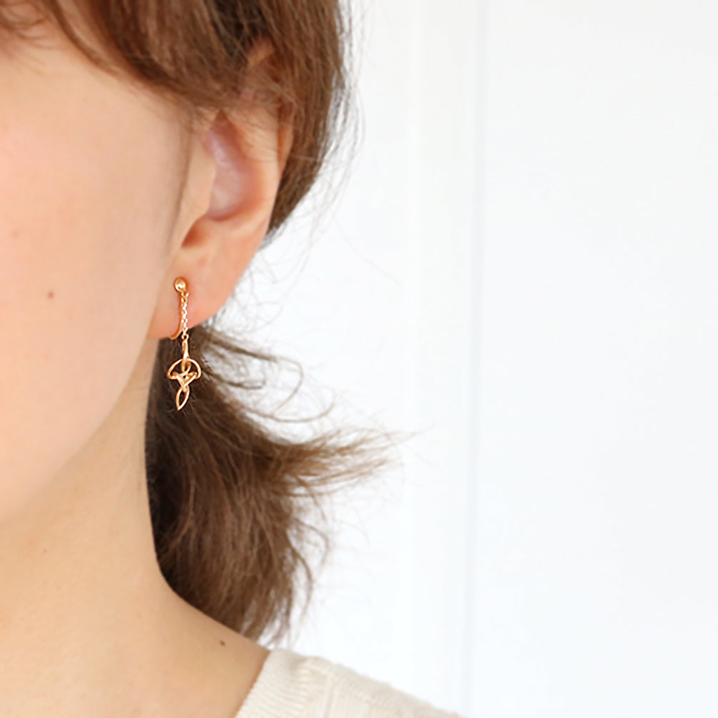 K18イヤリング《ZH10168-YG》