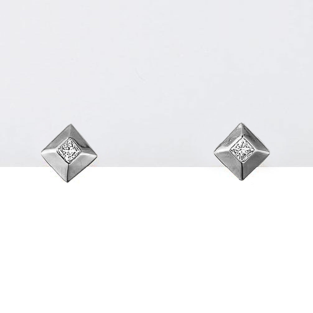 ダイヤモンド プラチナピアス(4月誕生石)《ZH10172-PT》