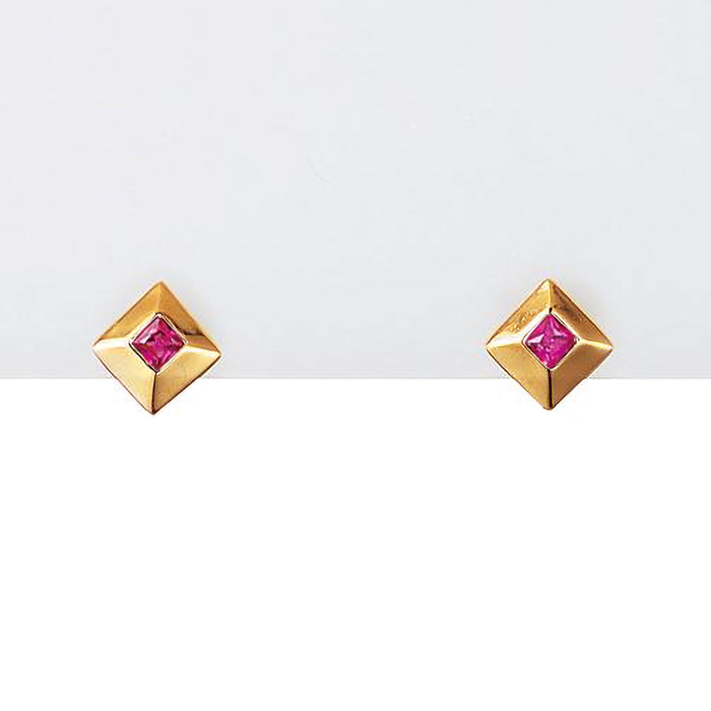 ルビー K18ピアス(7月誕生石)《ZH10173-PG》