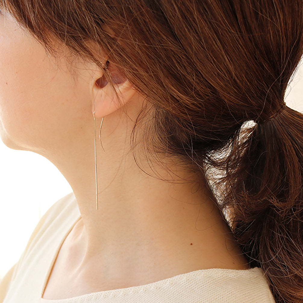 K18ピアス《ZH10187-YG》