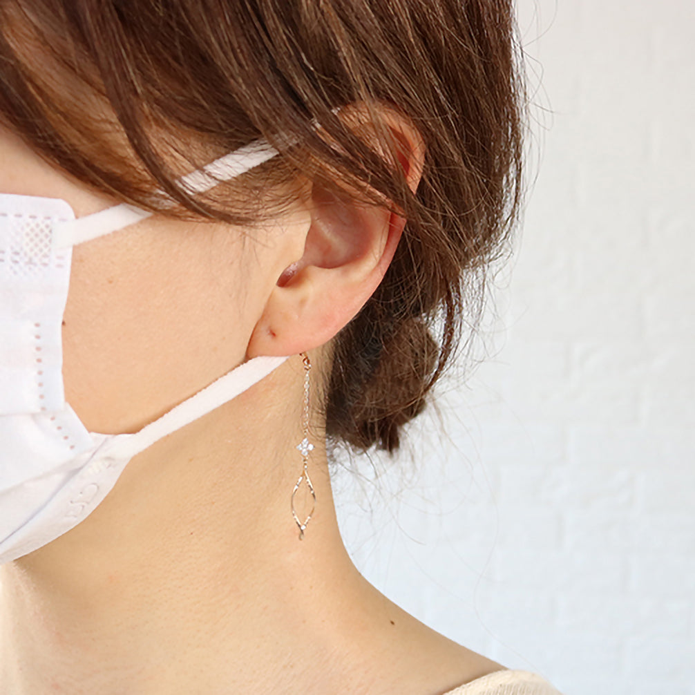 ダイヤモンド K10マスクチャーム(4月誕生石)《ZH10196-YG》