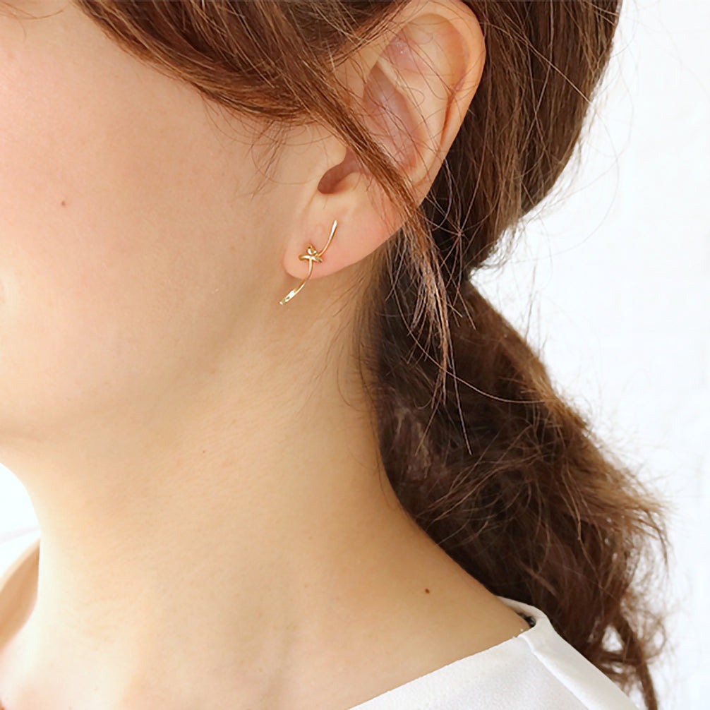 K18ピアス《ZH10206-YG》