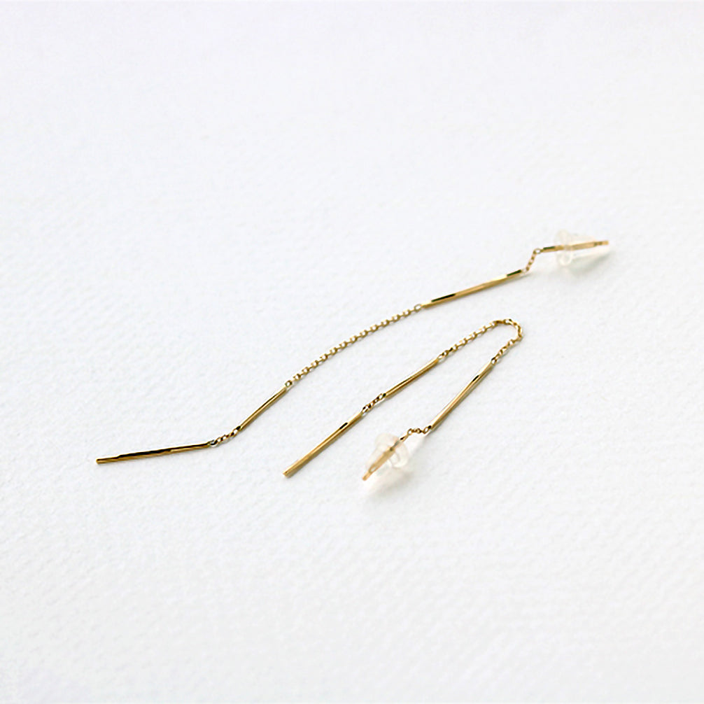 K18ピアス《ZH10207-YG》