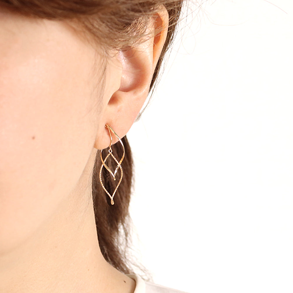 K18イヤリング《ZH10243-YG》