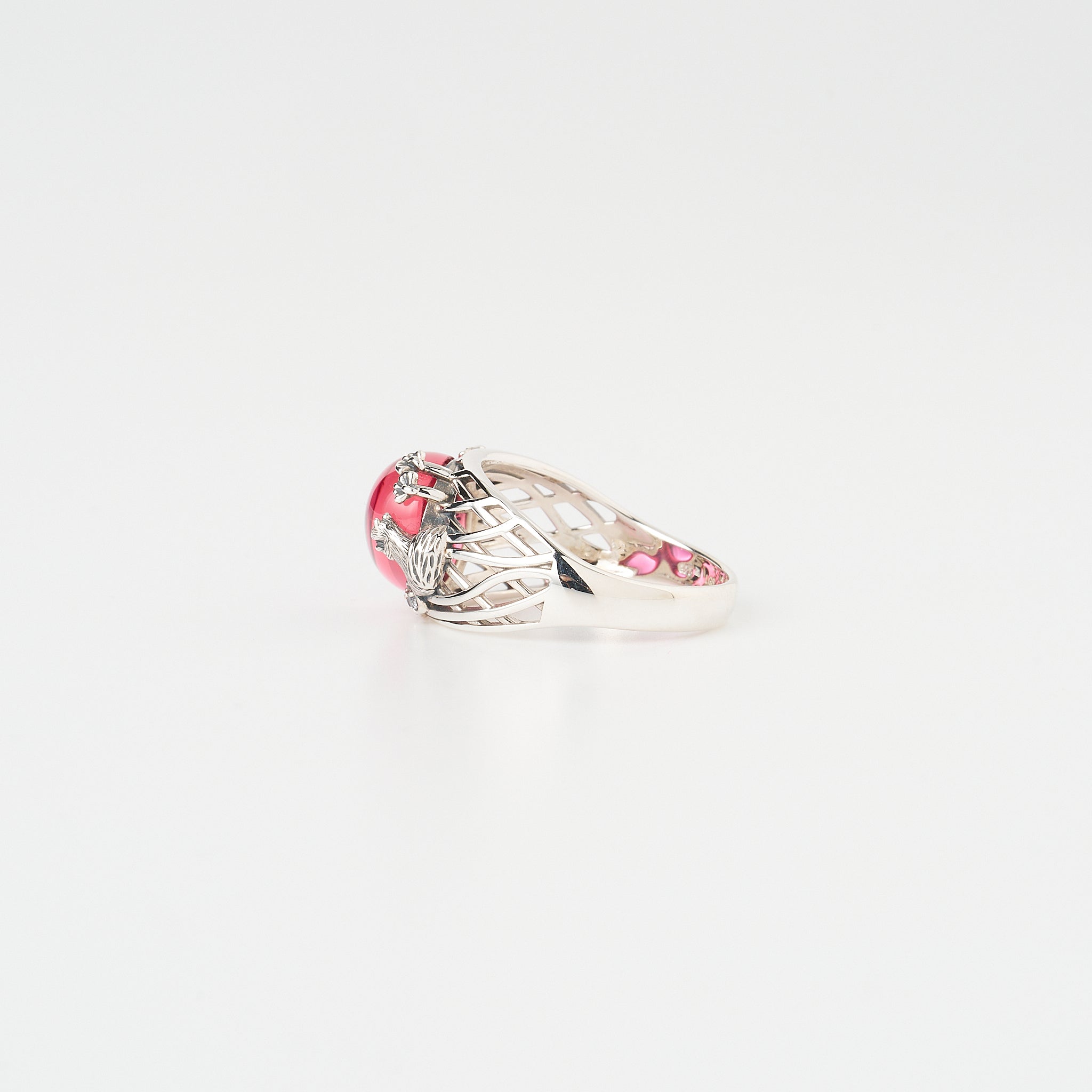 サファイア/ホワイトトパーズ シルバーリング(いぶし銀仕上げ/LGS/English Garden/庭の小さな来訪者たちモチーフ)《WRGGP001》