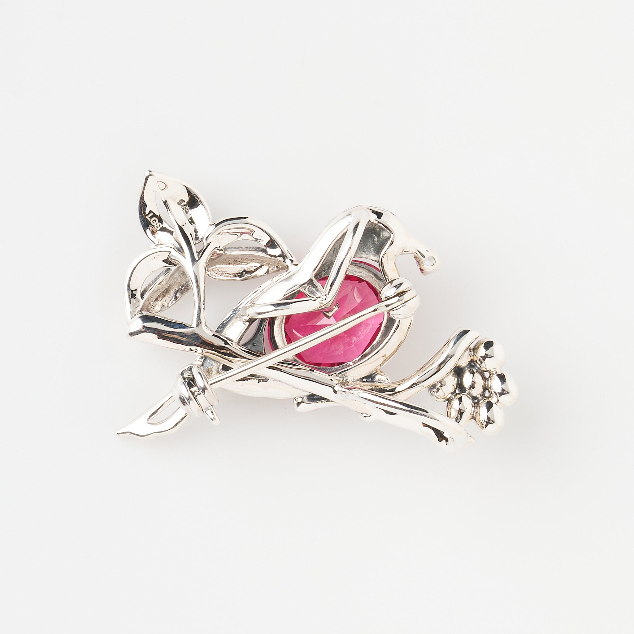 サファイア/ホワイトトパーズ シルバーブローチ兼ペンダントトップ(いぶし銀仕上げ/LGS/English Garden/庭の小さな来訪者たちモチーフ)《WBRGP007》