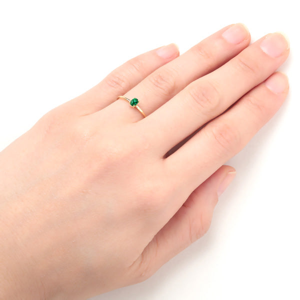 エメラルド K18リング(クレサンベール/パレット/オーバル/ライン