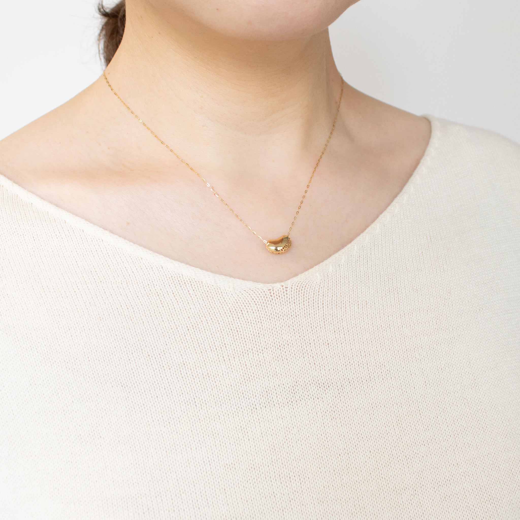 K18ネックレス(ビーンズモチーフ)《24C60118》 | 京セラジュエリー  