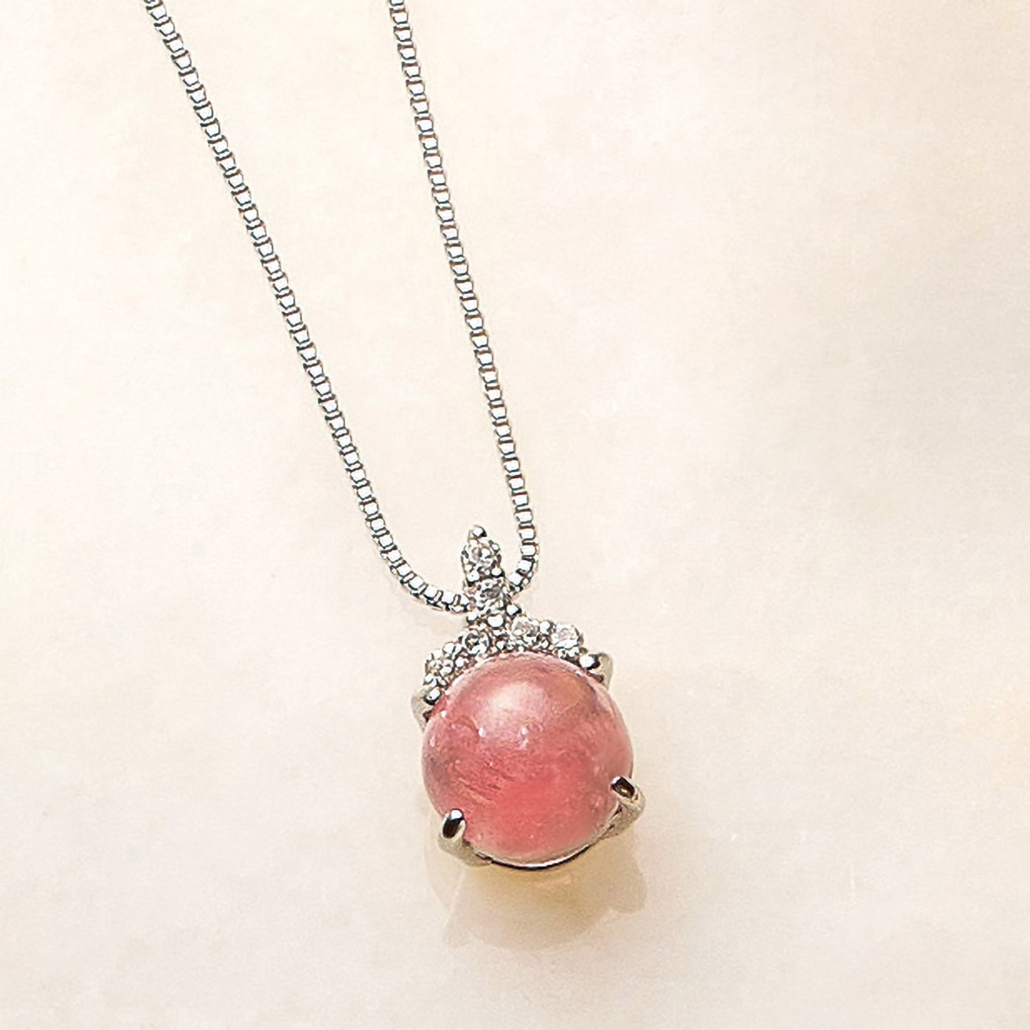 RHODOCHROSITE｜ロードクロサイト | 京セラジュエリー オンラインストア