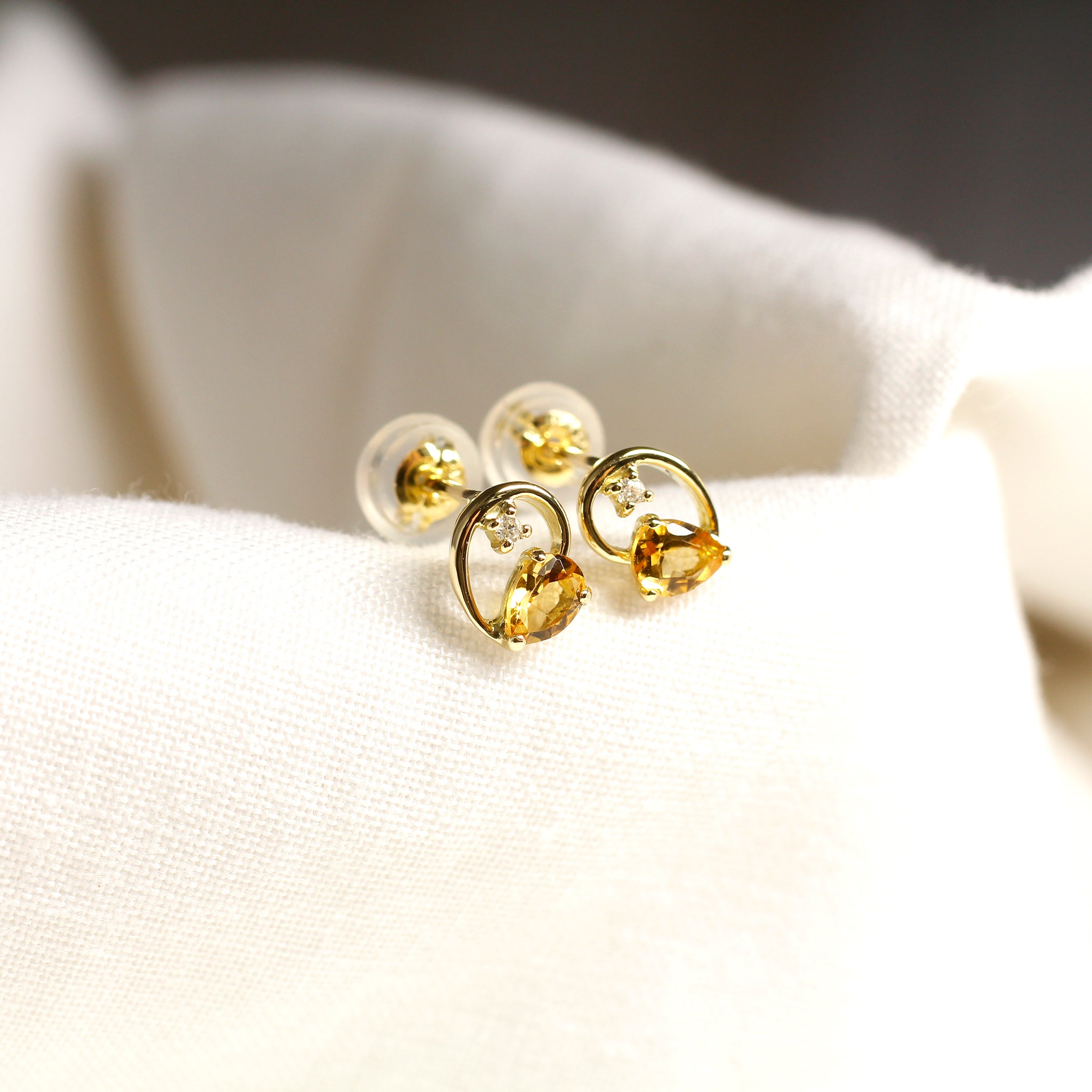 本翡翠 純天然原色高氷黄本翡翠 k18金観音様ネックレストップ 