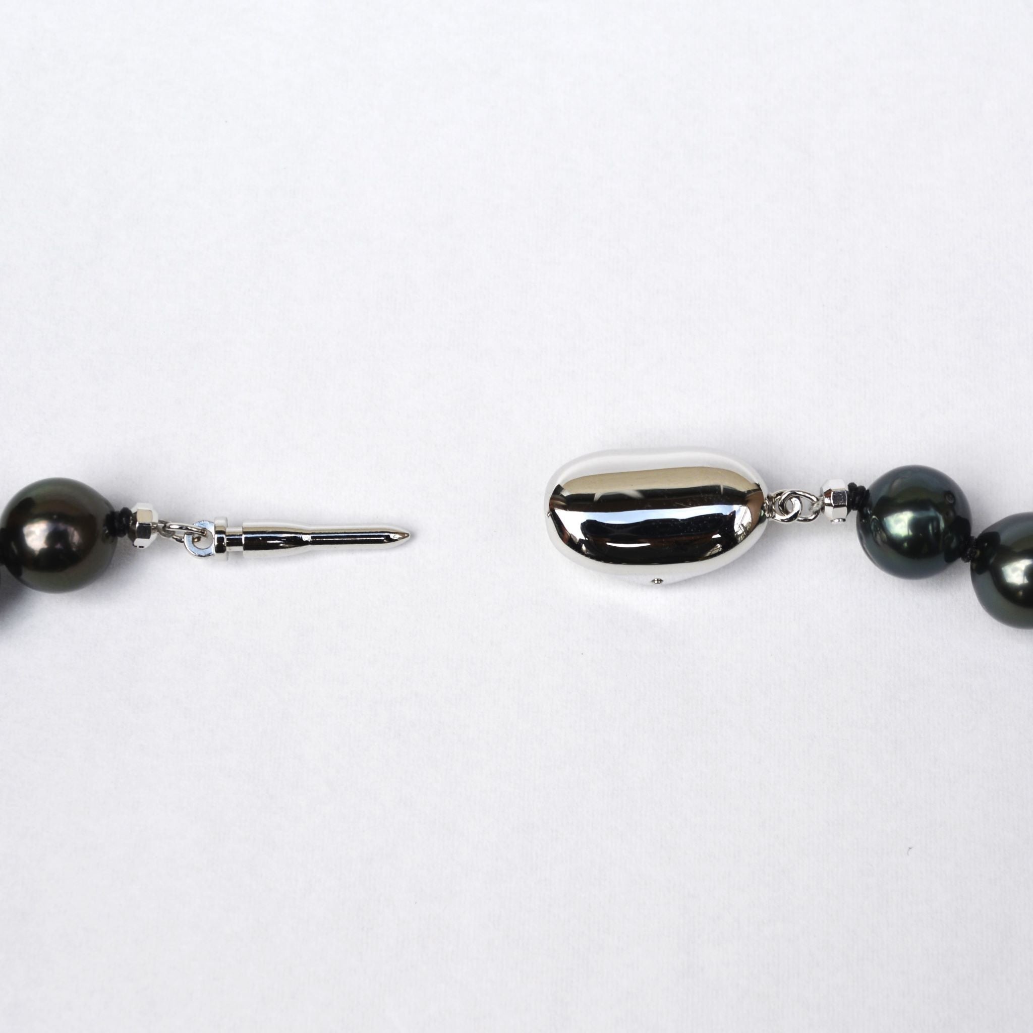 パールネックレス＆ピアス(黒蝶真珠/8～11mm/2点セット/6月誕生石/真珠鑑別鑑定書付)《25A01805-P》
